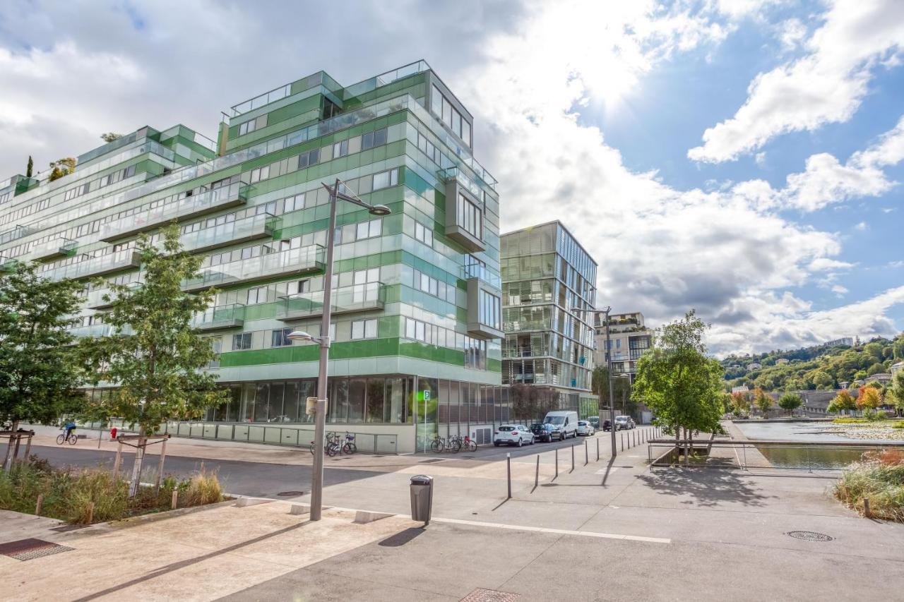 Lyon Confluence - Duplex Au Calme Avec Parking Prive En Option Apartment Exterior photo