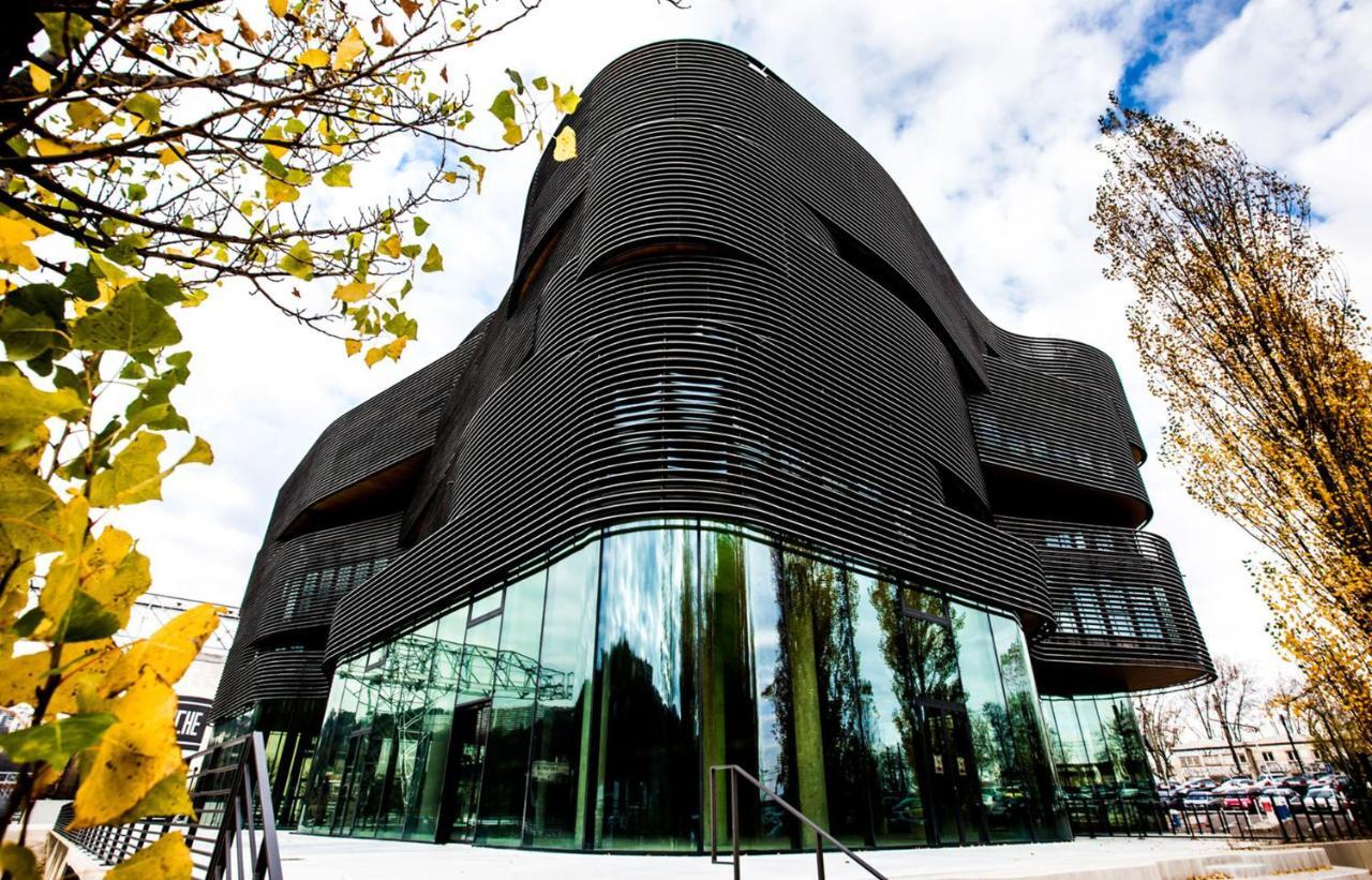 Lyon Confluence - Duplex Au Calme Avec Parking Prive En Option Apartment Exterior photo